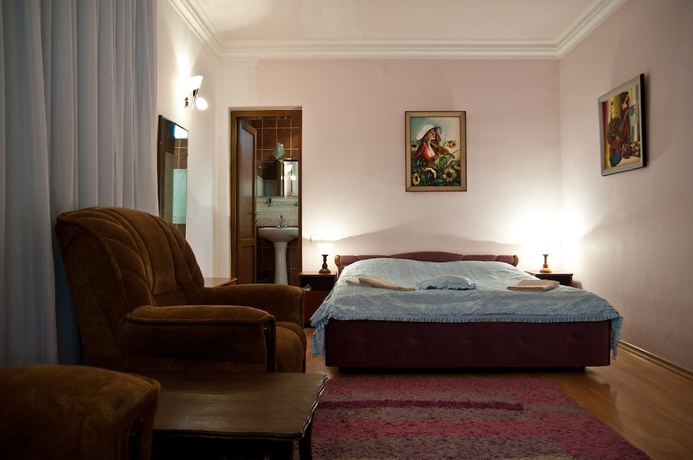 Imagen de la habitación del Hotel Casanova Inn. Foto 5