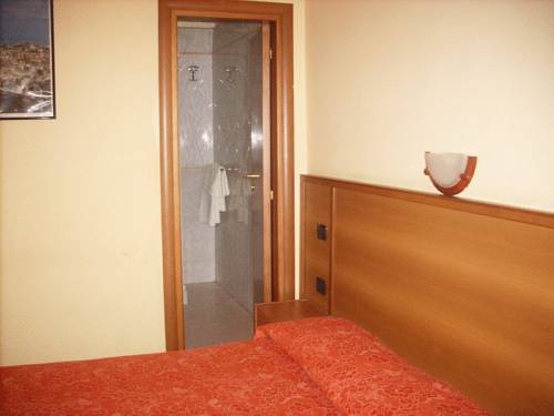 Imagen de la habitación del Hotel Casanova, Nápoles. Foto 14