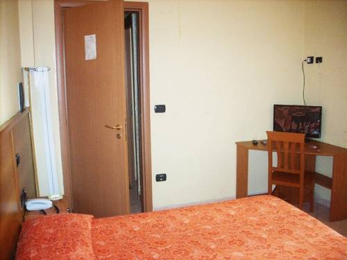 Imagen de la habitación del Hotel Casanova, Nápoles. Foto 15