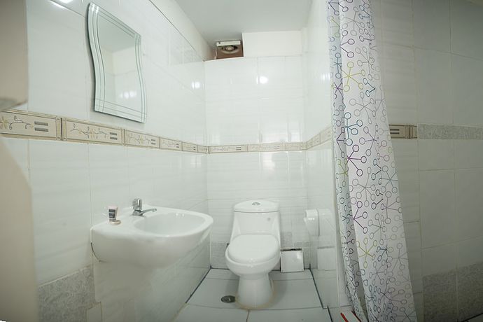 Imagen de la habitación del Hotel Casanova, Trujillo. Foto 8