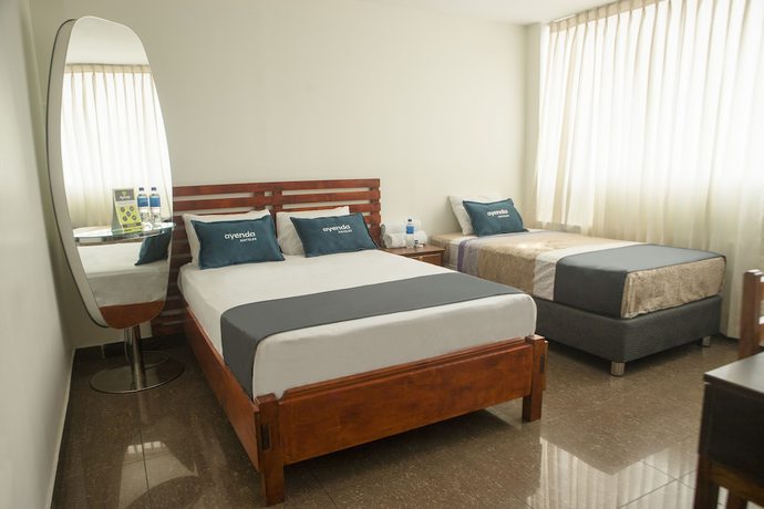 Imagen de la habitación del Hotel Casanova, Trujillo. Foto 12