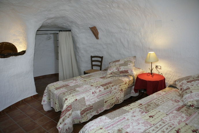 Imagen de la habitación del Hotel Casas Cuevas El Mirador de Galera. Foto 6