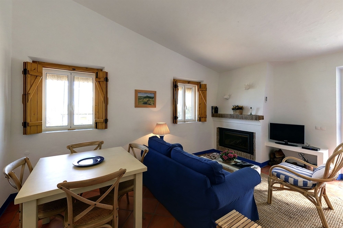 Imagen de los interiores del Hotel Casas De Juromenha. Foto 14