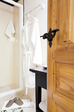 Imagen de la habitación del Hotel Casas De Sevilla, Apartamentos Santa Barbara 12. Foto 7