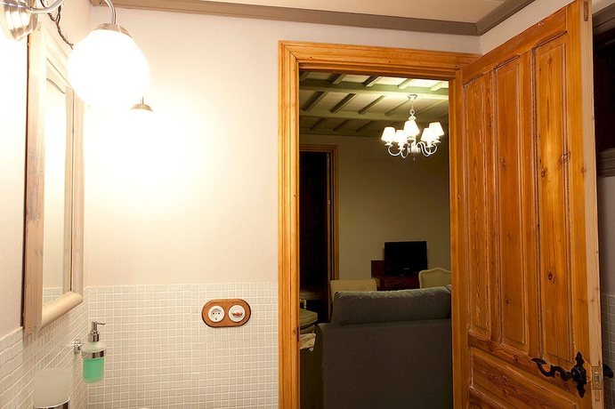 Imagen de la habitación del Hotel Casas De Sevilla, Apartamentos Santa Barbara 12. Foto 9