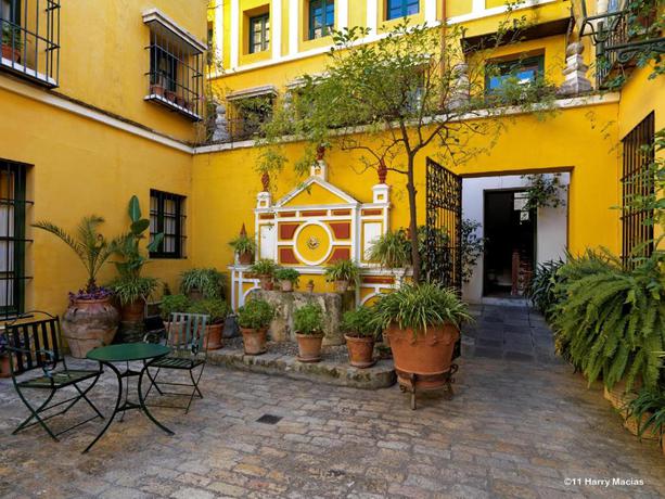 Imagen de los interiores del Hotel Casas de la Juderia, Sevilla. Foto 13