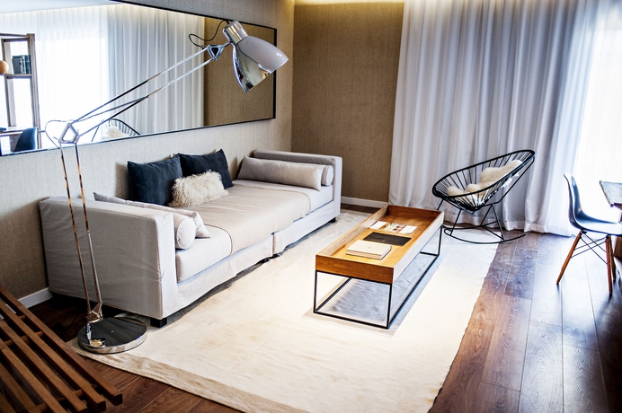 Imagen de la piscina del Hotel Casasur Palermo. Foto 11