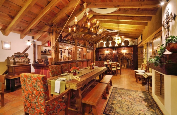 Imagen del bar/restaurante del Hotel Casavieja. Foto 6