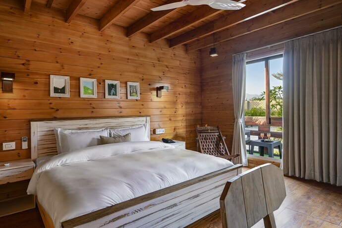 Imagen de la habitación del Hotel Casawood Resort. Foto 18