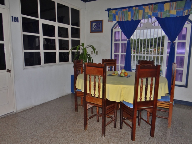 Imagen del bar/restaurante del Hotel Casazul. Foto 2