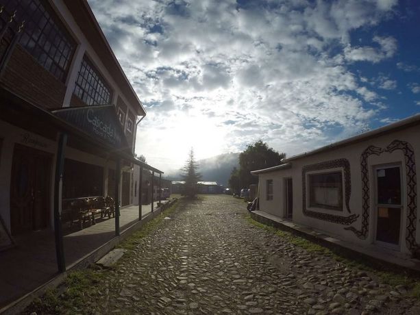 Imagen de los interiores del Hotel Cascada Inn. Foto 15