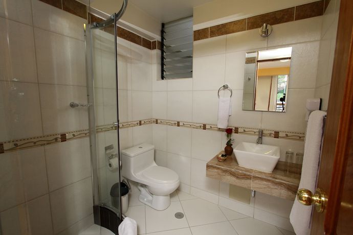 Imagen de la habitación del Hotel Cascada del Inka. Foto 7