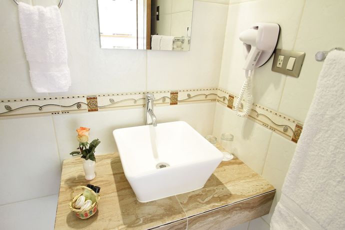 Imagen de la habitación del Hotel Cascada del Inka. Foto 18