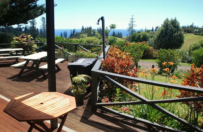 Imagen de los exteriores del Hotel Cascade Garden Apartments. Foto 23