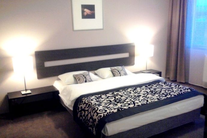 Imagen de la habitación del Hotel Cascade, MOST. Foto 6