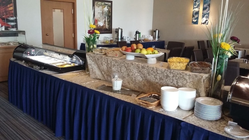 Imagen del bar/restaurante del Hotel Cascade, MOST. Foto 4