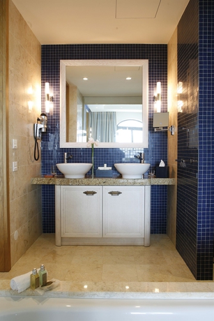 Imagen de la habitación del Hotel Cascade Wellness Resort. Foto 10