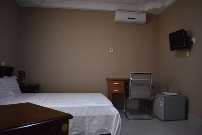 Imagen de la habitación del Hotel Cascadehotel. Foto 3