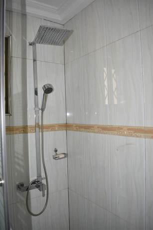 Imagen de la habitación del Hotel Cascadehotel. Foto 8
