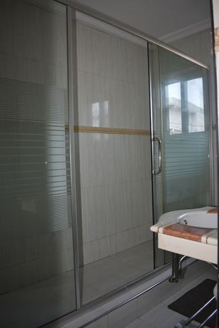 Imagen de la habitación del Hotel Cascadehotel. Foto 13