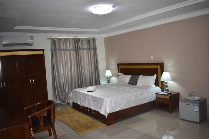Imagen de la habitación del Hotel Cascadehotel. Foto 16