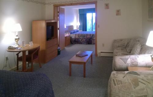 Imagen de la habitación del Hotel Cascades Lodge. Foto 3