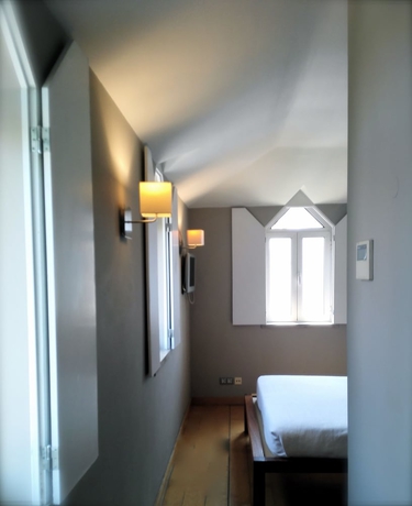 Imagen de la habitación del Hotel Cascais. Foto 9
