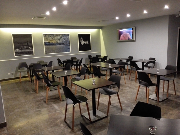 Imagen del bar/restaurante del Hotel Cascais. Foto 5