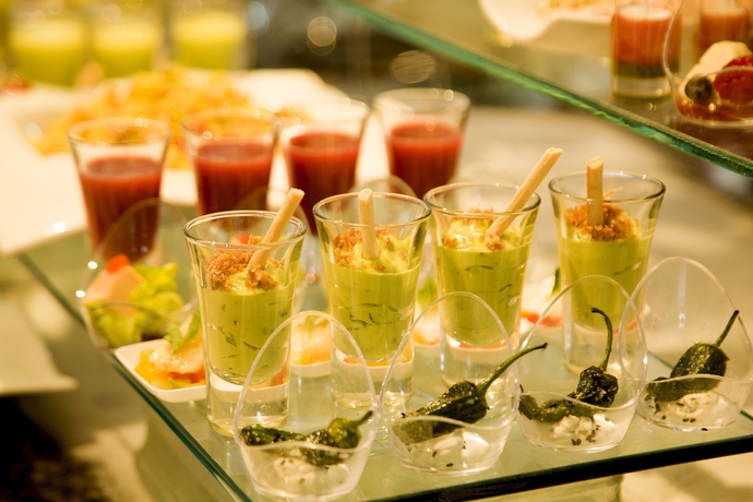 Imagen del bar/restaurante del Hotel Cascais Miragem. Foto 3