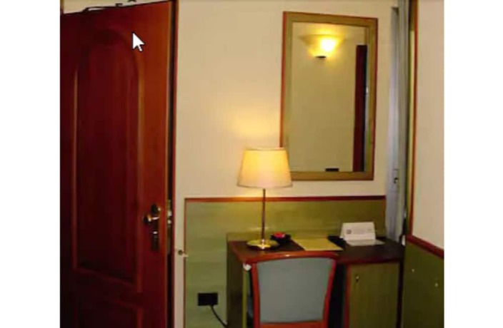 Imagen de la habitación del Hotel Casci. Foto 9