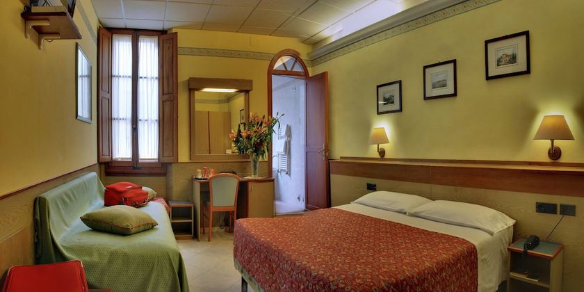 Imagen de la habitación del Hotel Casci. Foto 16