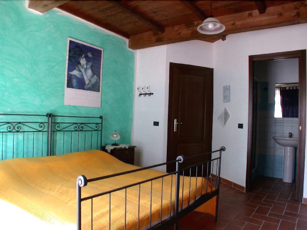 Imagen de la habitación del Hotel Cascina Caldera. Foto 7