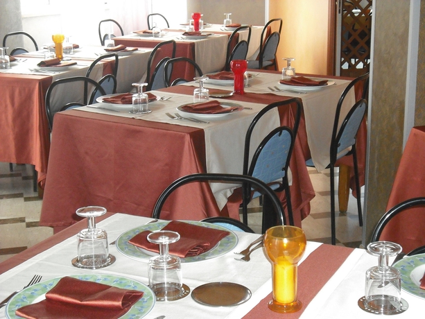 Imagen del bar/restaurante del Hotel Cascina Garden. Foto 6