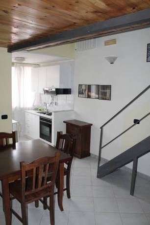 Imagen de la habitación del Hotel Case Cos&igrave; Chiaia. Foto 10