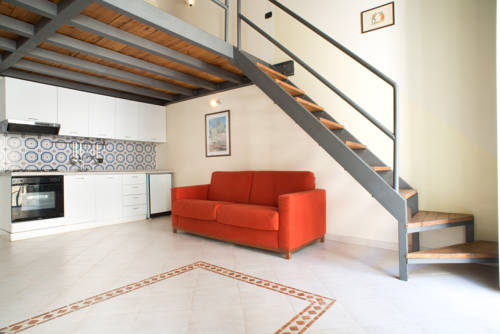 Imagen de la habitación del Hotel Case Cos&igrave; Chiaia. Foto 15