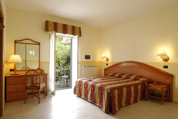 Imagen general del Hotel Casella. Foto 3