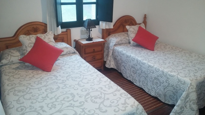 Imagen de la habitación del Hotel Caser&iacute;o De Fontes. Foto 3