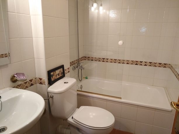 Imagen de la habitación del Hotel Caser&iacute;o De Fontes. Foto 14