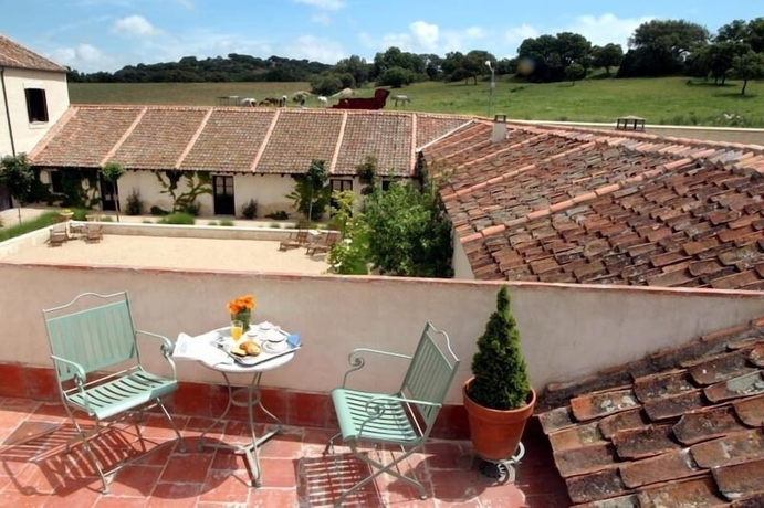 Imagen de la habitación del Hotel Caserío De Lobones. Foto 9