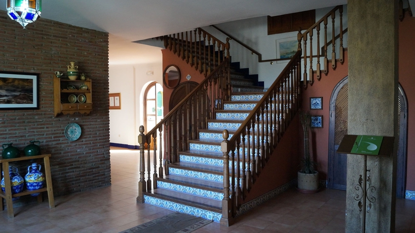 Imagen de los interiores del Hotel Caserio De Iznajar. Foto 15