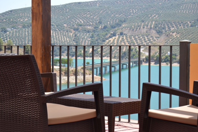 Imagen de la habitación del Hotel Caserio De Iznajar. Foto 6