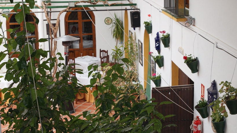 Imagen del bar/restaurante del Hotel Caserio De Iznajar. Foto 5