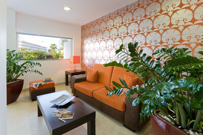 Imagen de los interiores del Hotel Caserio. Foto 14