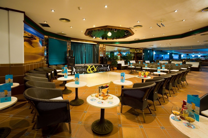 Imagen del bar/restaurante del Hotel Caserio. Foto 4