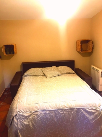 Imagen de la habitación del Hotel Caserio del Colmenar. Foto 6