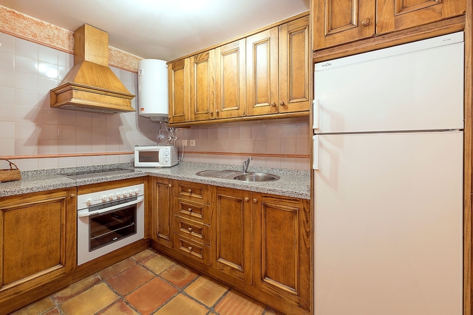 Imagen de la habitación del Hotel Caserio del Colmenar. Foto 17