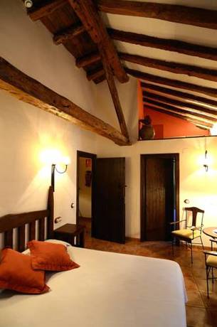 Imagen de la habitación del Hotel Caserón De La Fuente. Foto 10