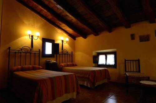 Imagen de la habitación del Hotel Caserón De La Fuente. Foto 14