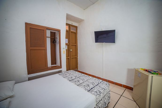 Imagen de la habitación del Hotel Caseron del Parque. Foto 10