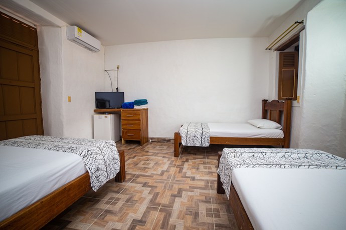 Imagen de la habitación del Hotel Caseron del Parque. Foto 11